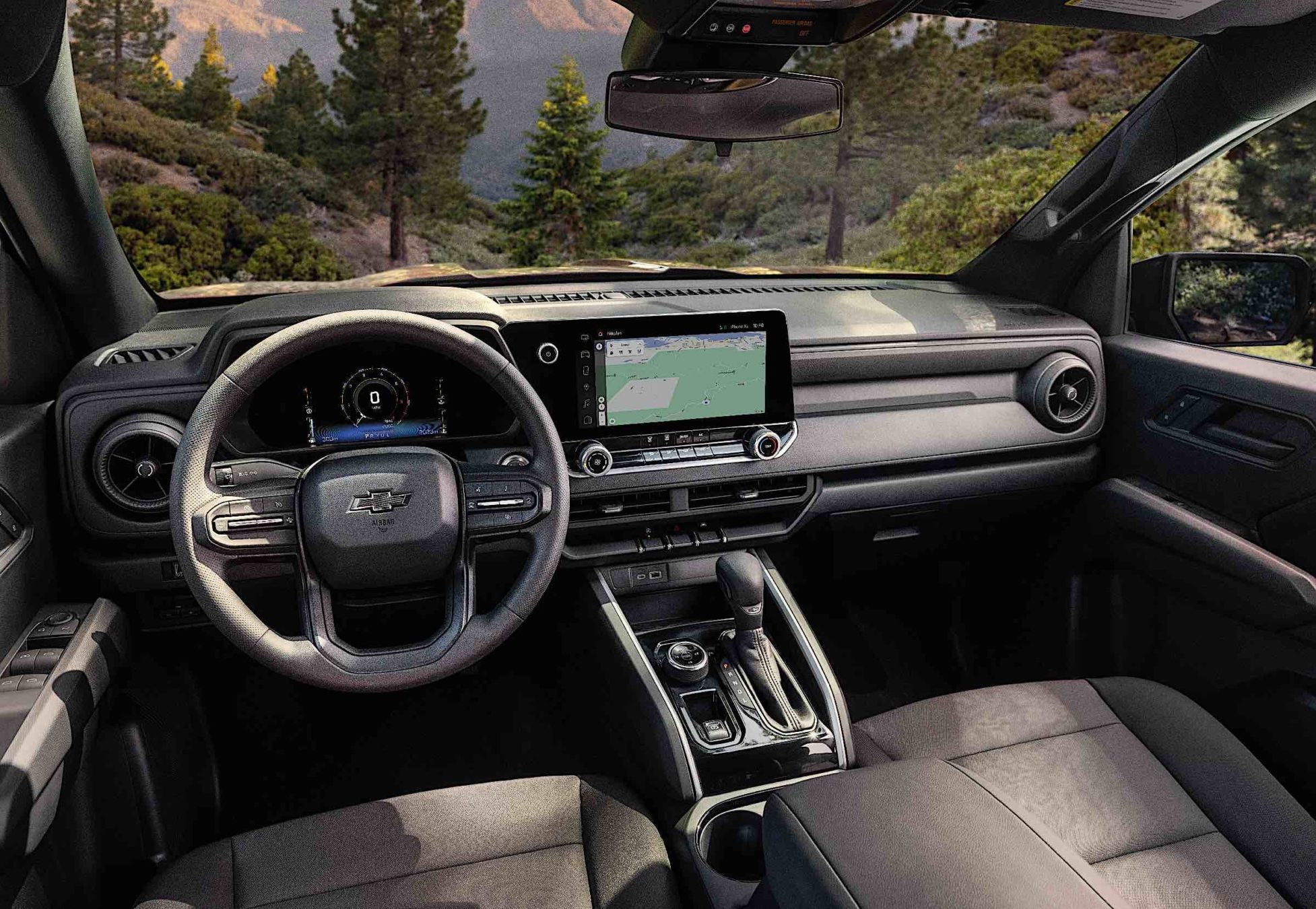 Internal dashboard and seating of the 2023 Chevrolet Colorado.